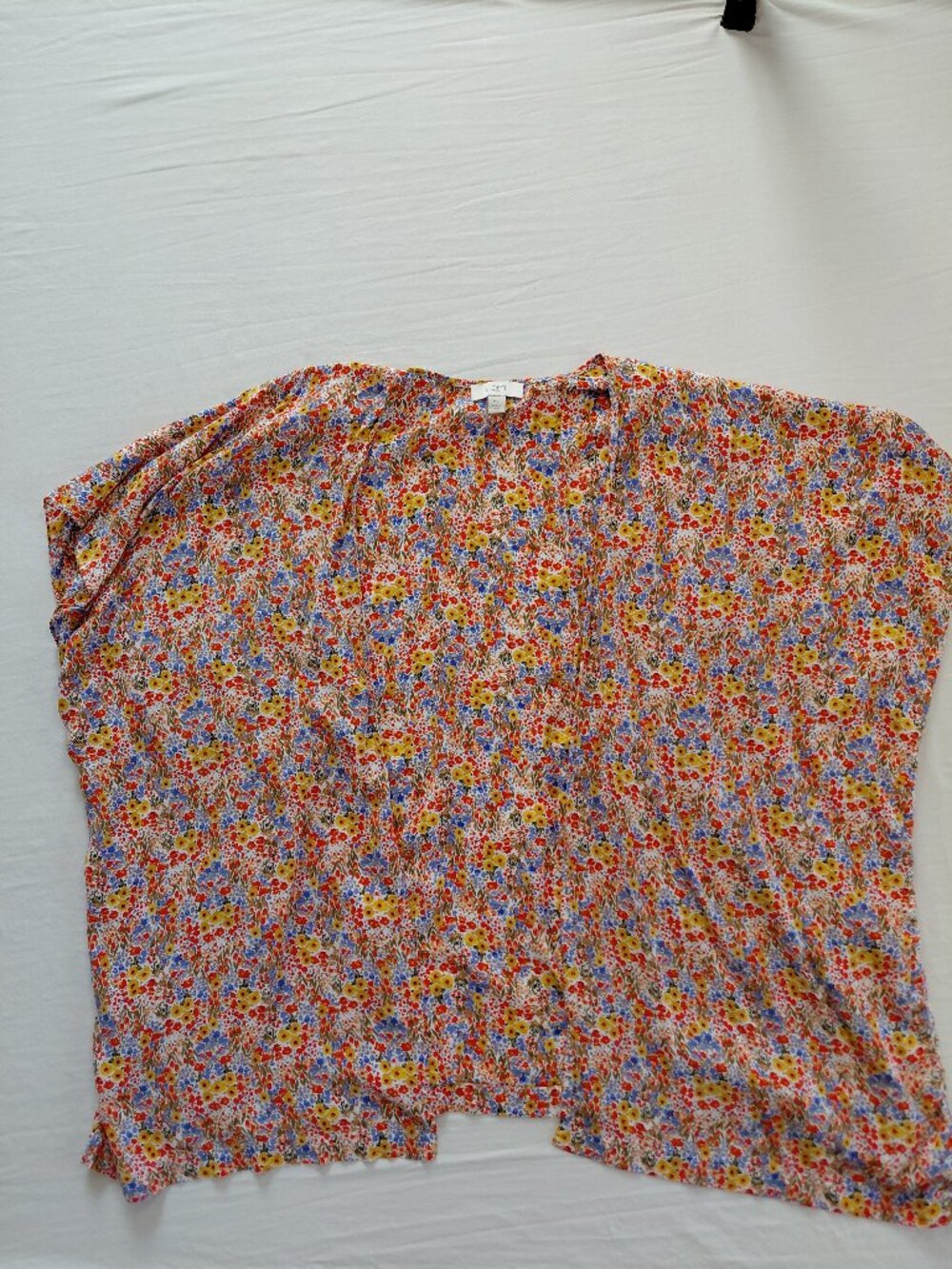 Loft floral beach cover